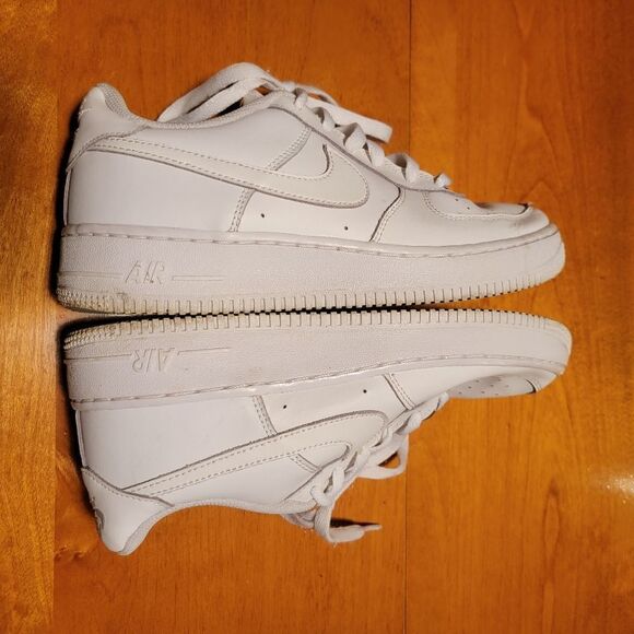 Nike Kids' Air Force 1 size 7 - Picture 3 of 7